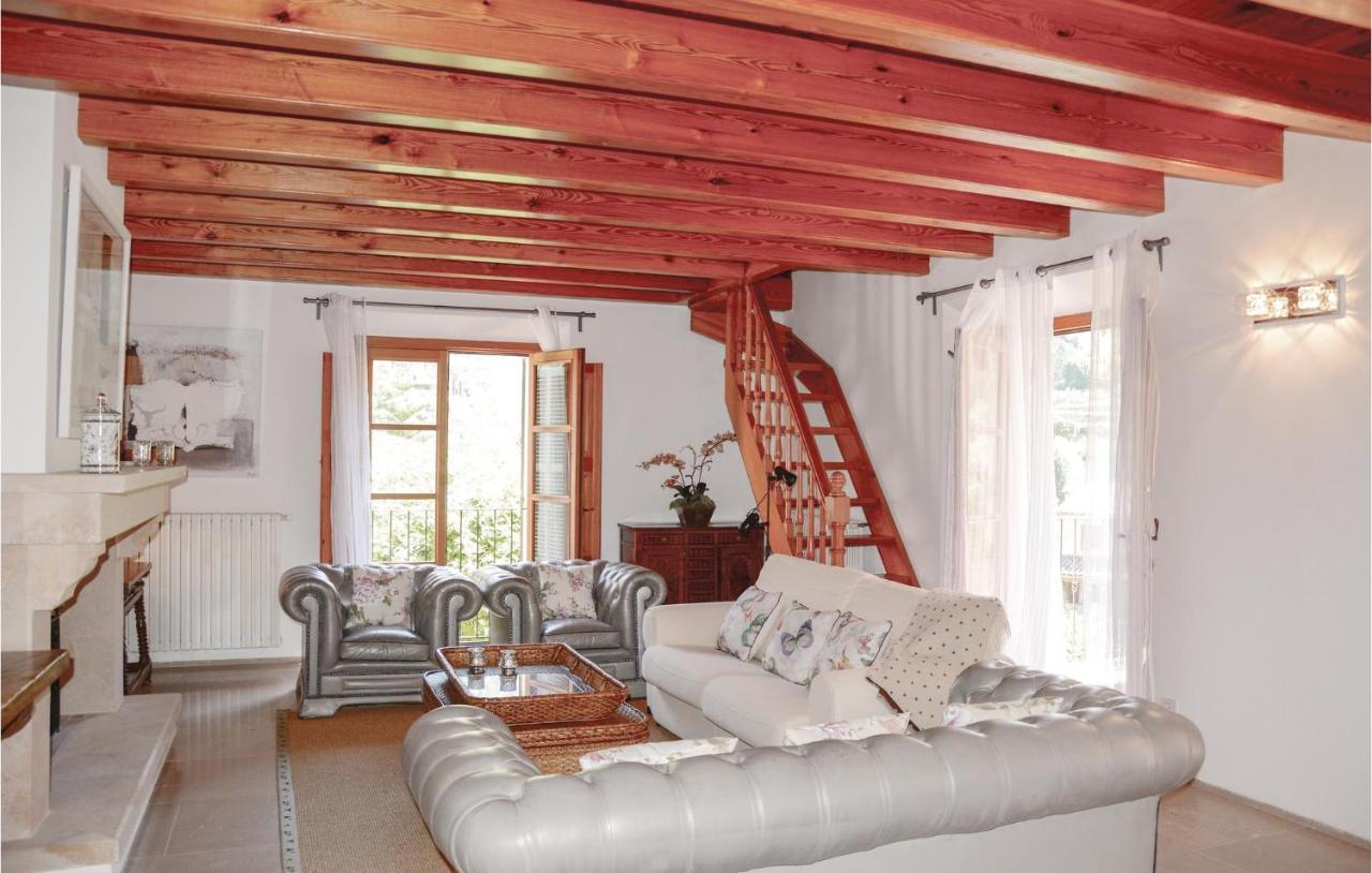 4 Bedroom Stunning In Hébergement de vacances