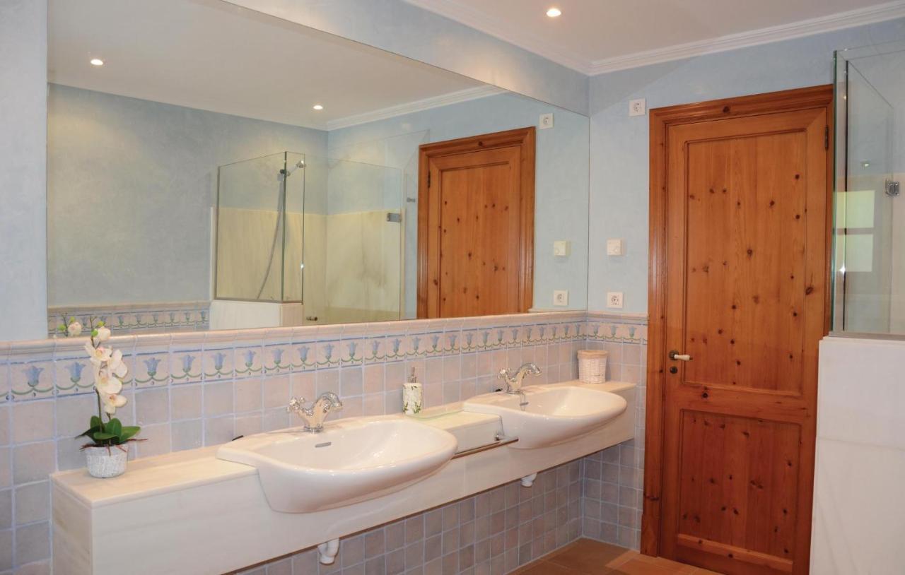4 Bedroom Stunning In