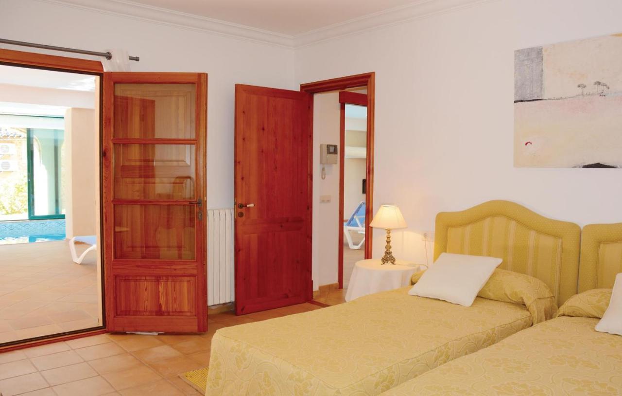 4 Bedroom Stunning In *
